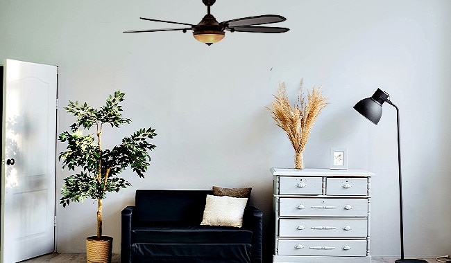 Hampton Bay Victoria 70 inch Ceiling Fan in Bedroom