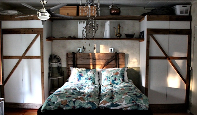 Windward IV Ceiling Fan in Room